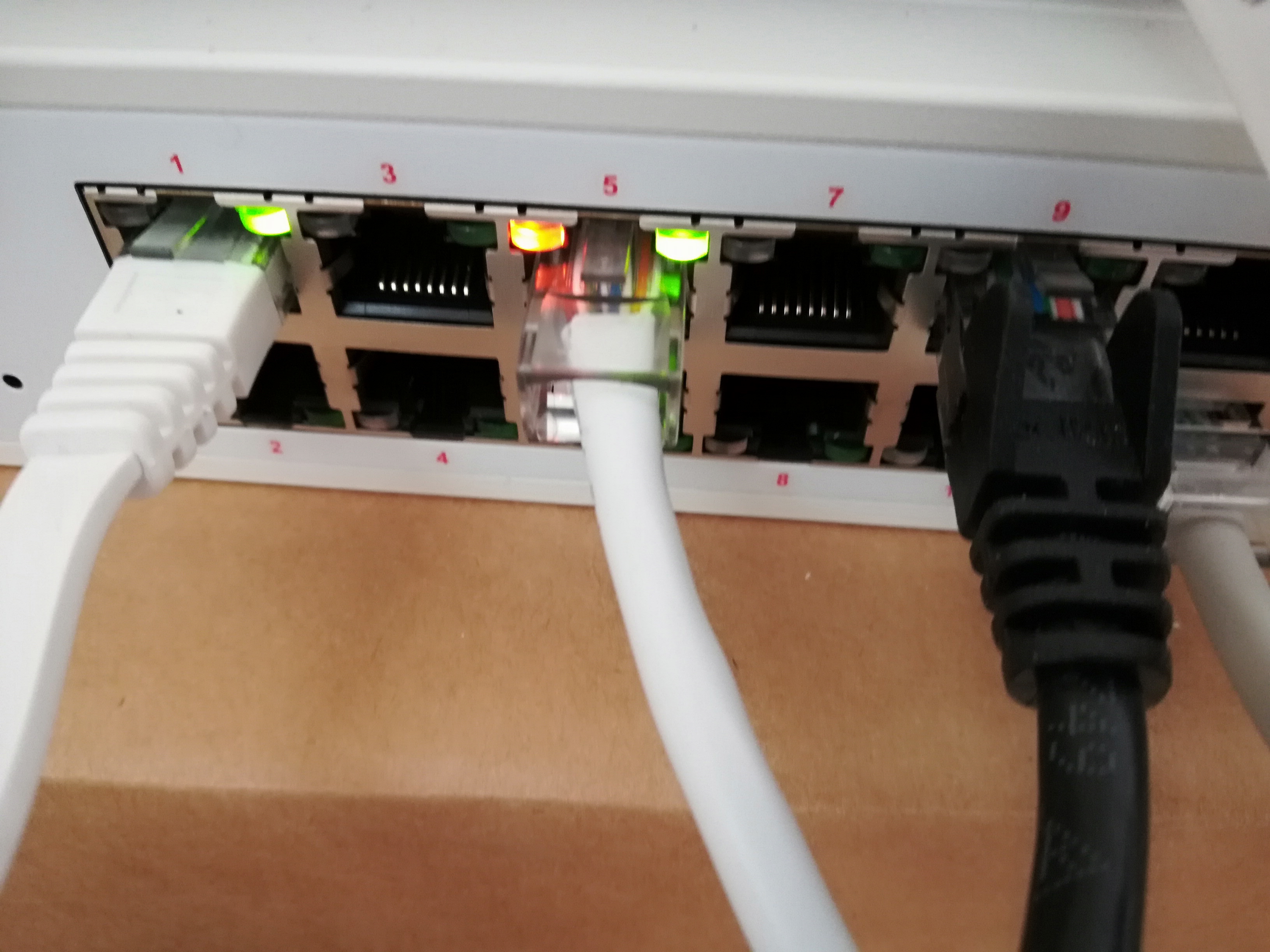 ethernet_link_lights.jpg